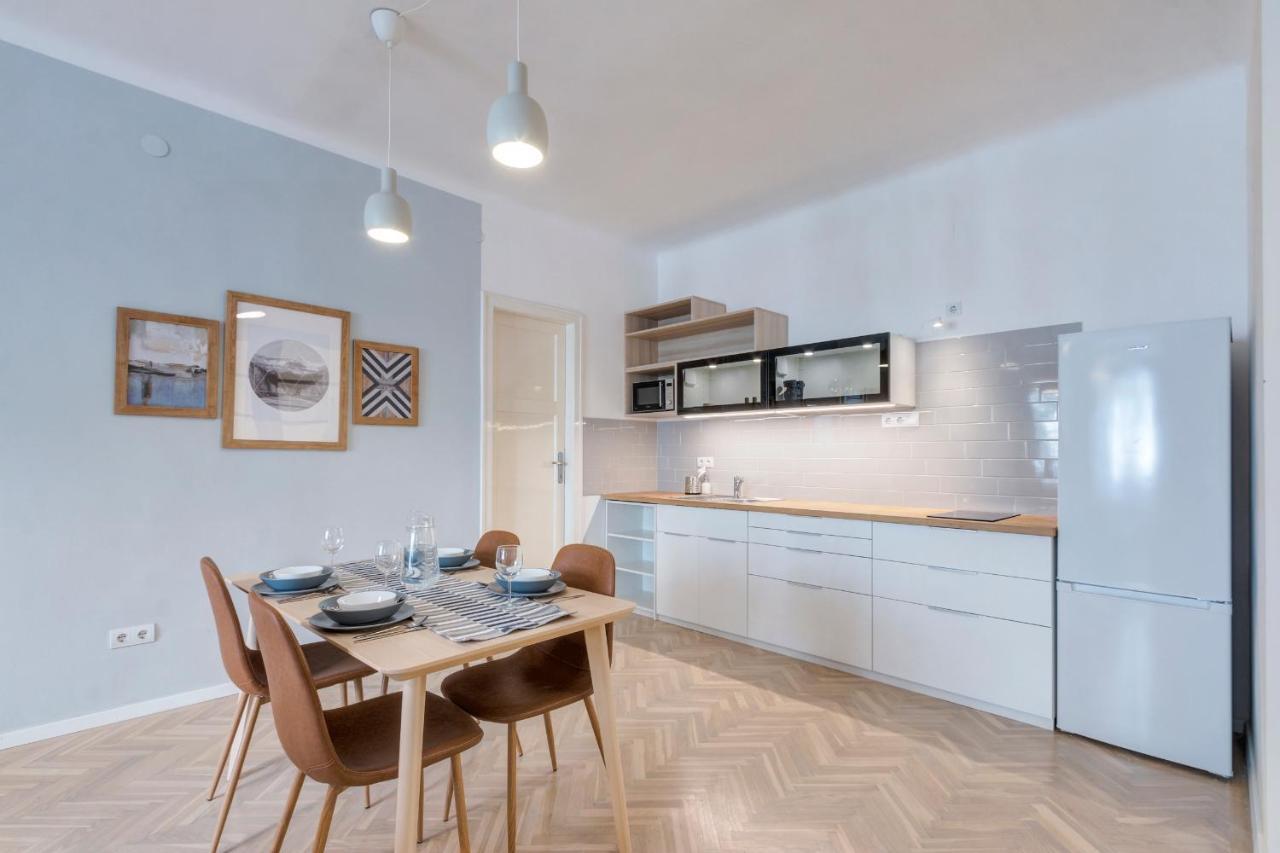 Galya Apartment Budapest Exteriör bild